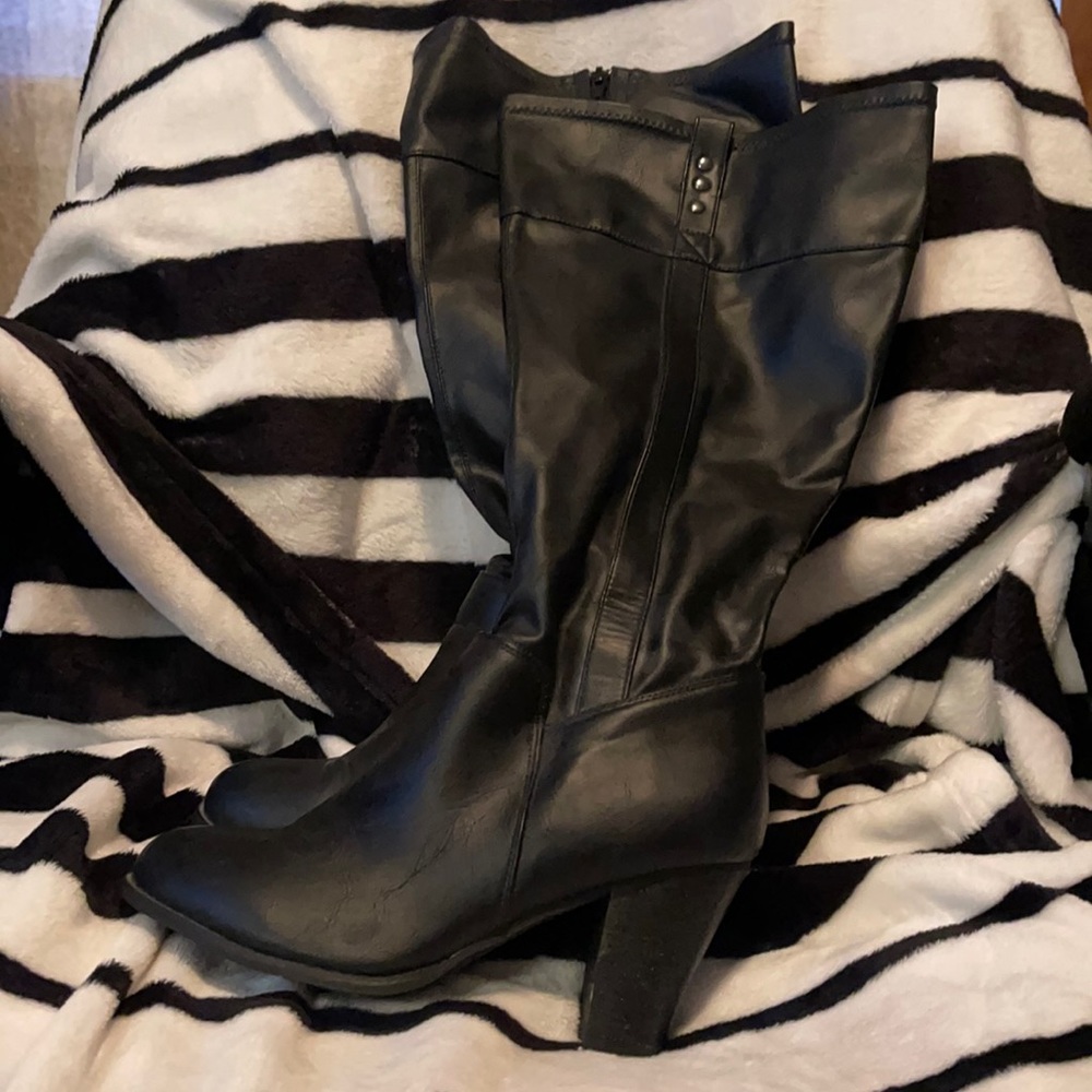 Black high heel boots Size 9